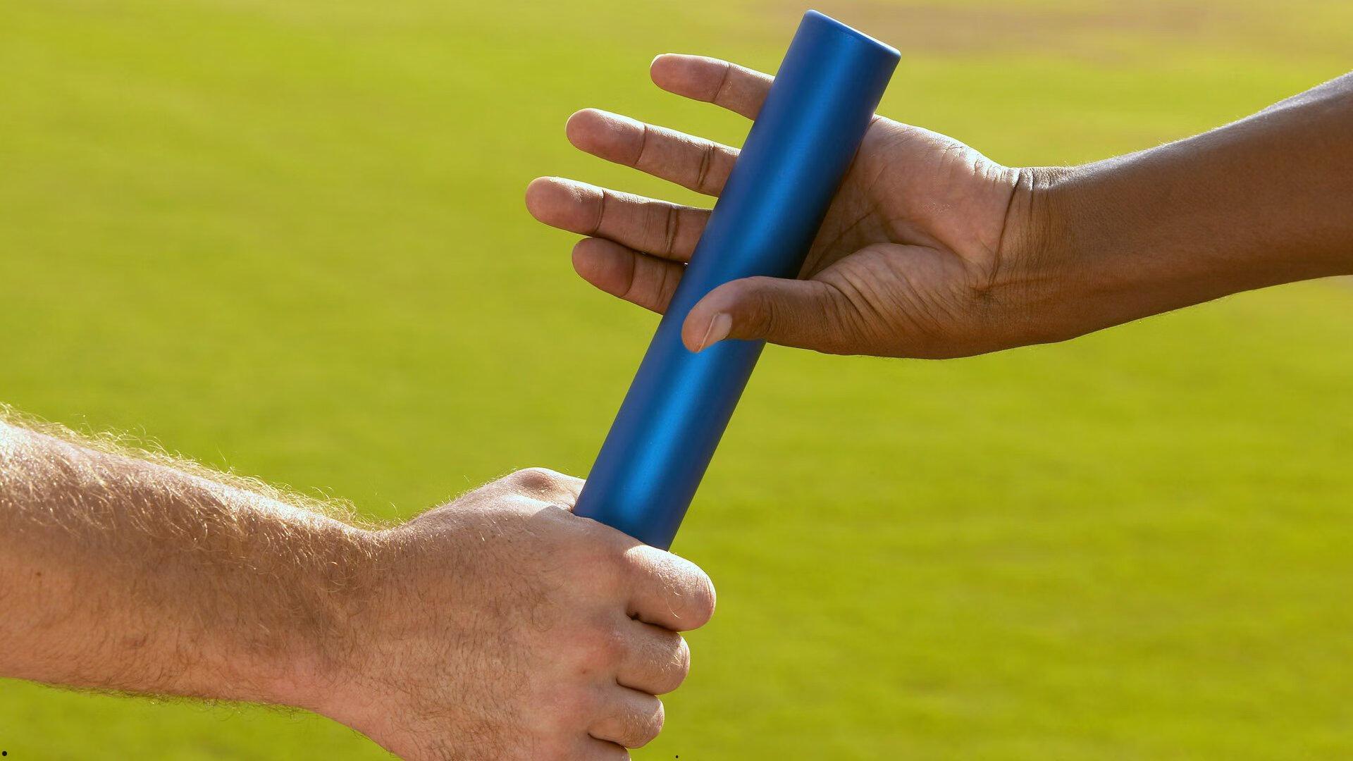 德甲历史戴帽风云，凯恩效率惊人紧追传奇，莱万里程碑铸就射手丰碑